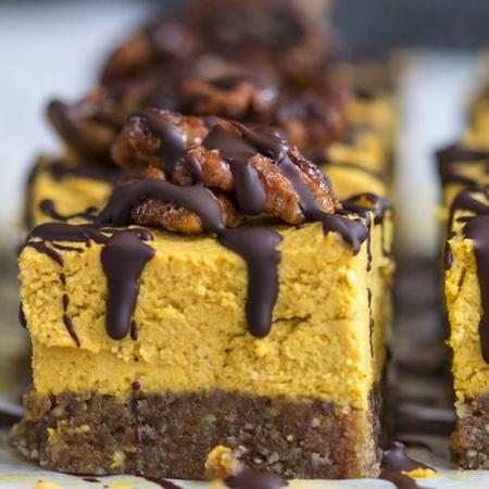 Vegan, no bake pumpkin pie cheesecake recipe